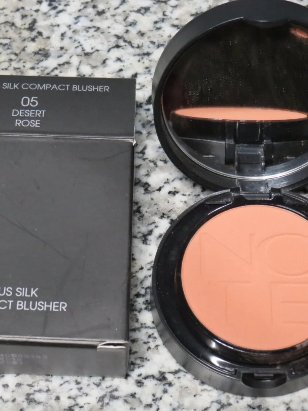 NEW Note Luminous Silk Compact Blusher 05 Desert Rose